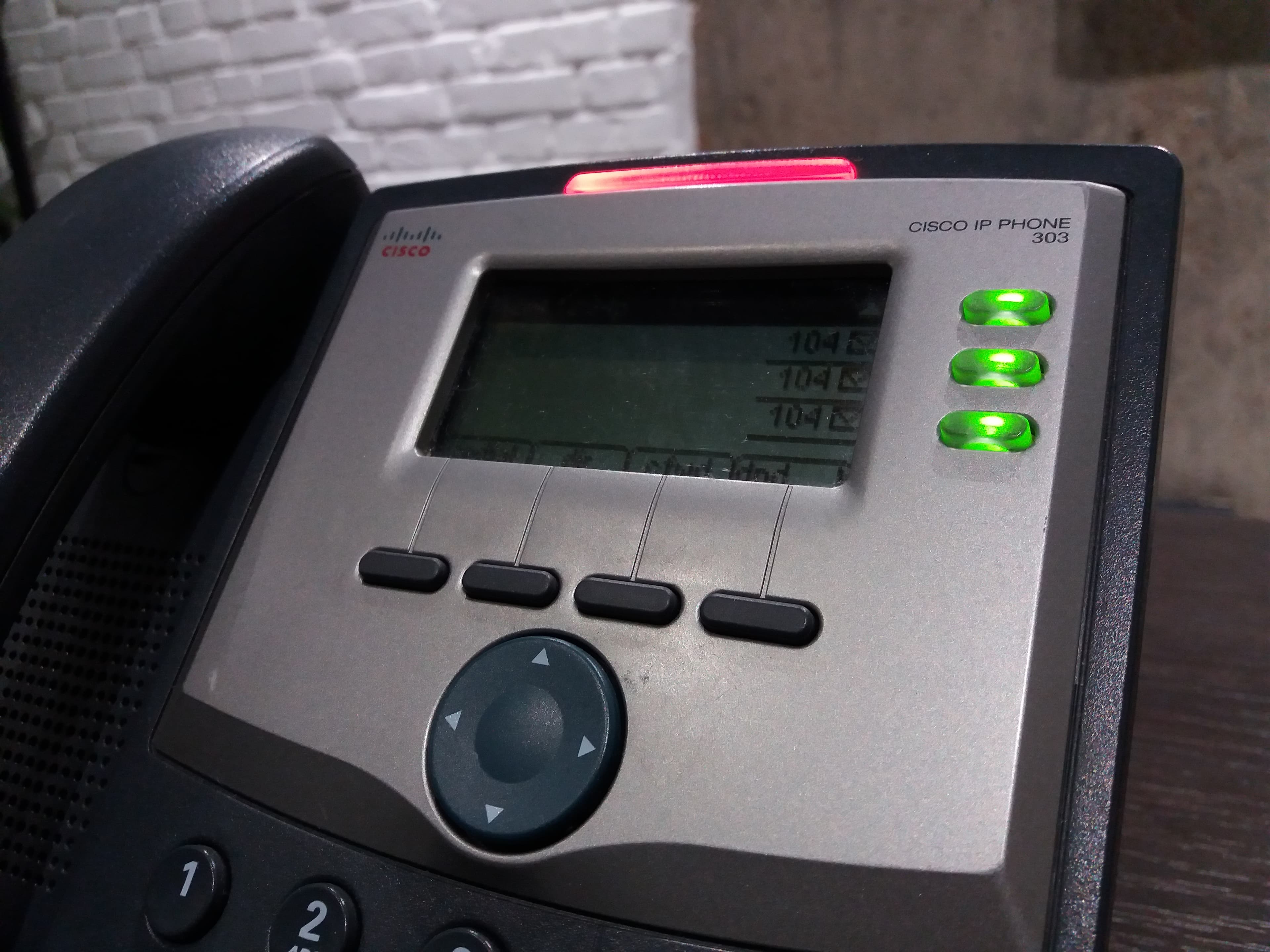 Cisco SPA303 indikatsiia